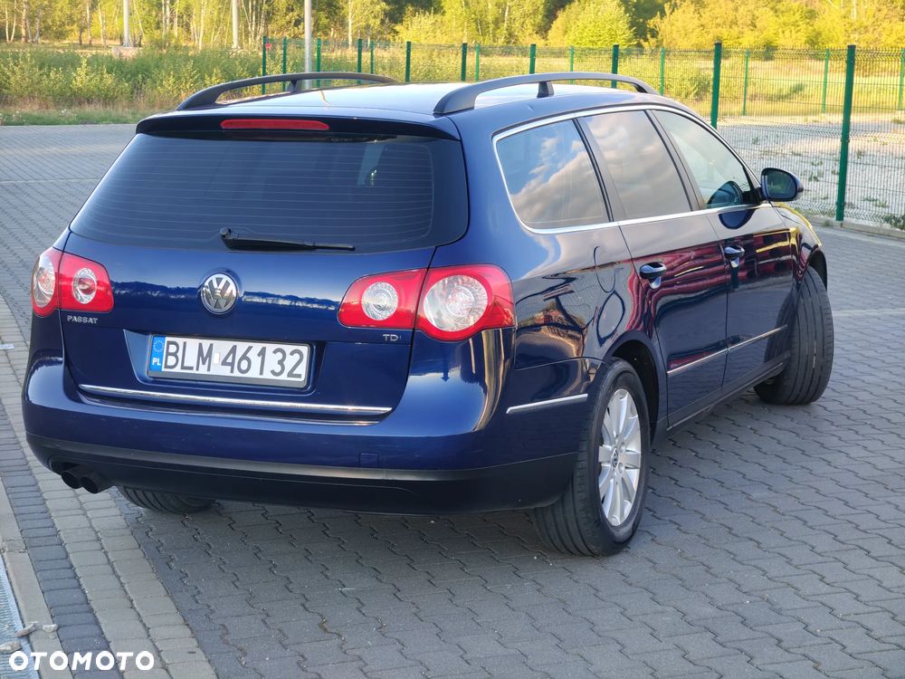 Volkswagen Passat Variant 2.0 TDI DPF BlueMot Comfortline - 12
