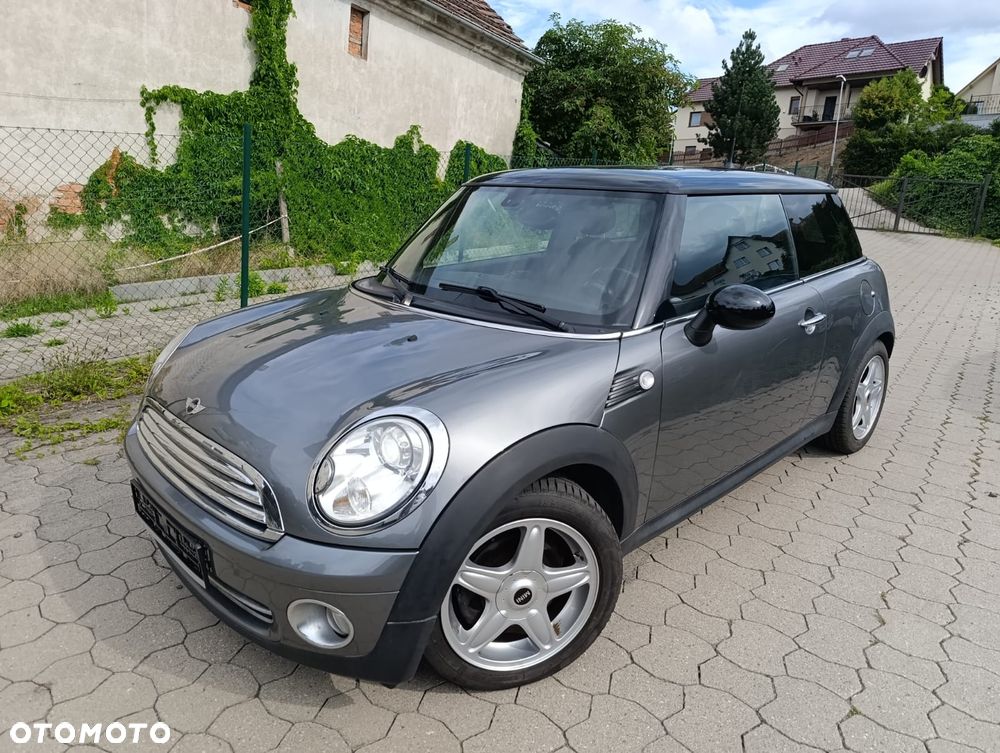 MINI Cooper 50 Mayfair - 1