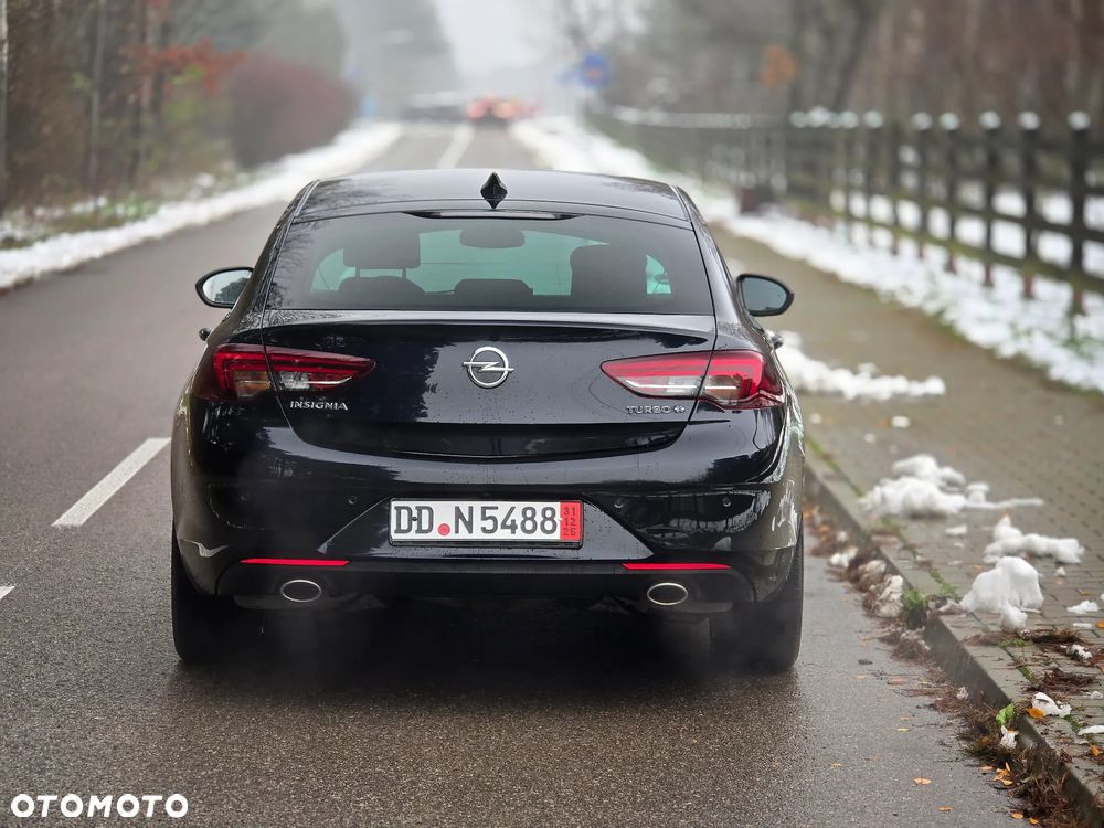 Opel Insignia 2.0 T 4x4 Exclusive S&S - 14