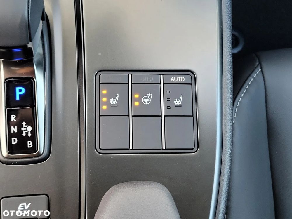 Lexus UX 250h GPF F Sport Design+ 2WD - 22