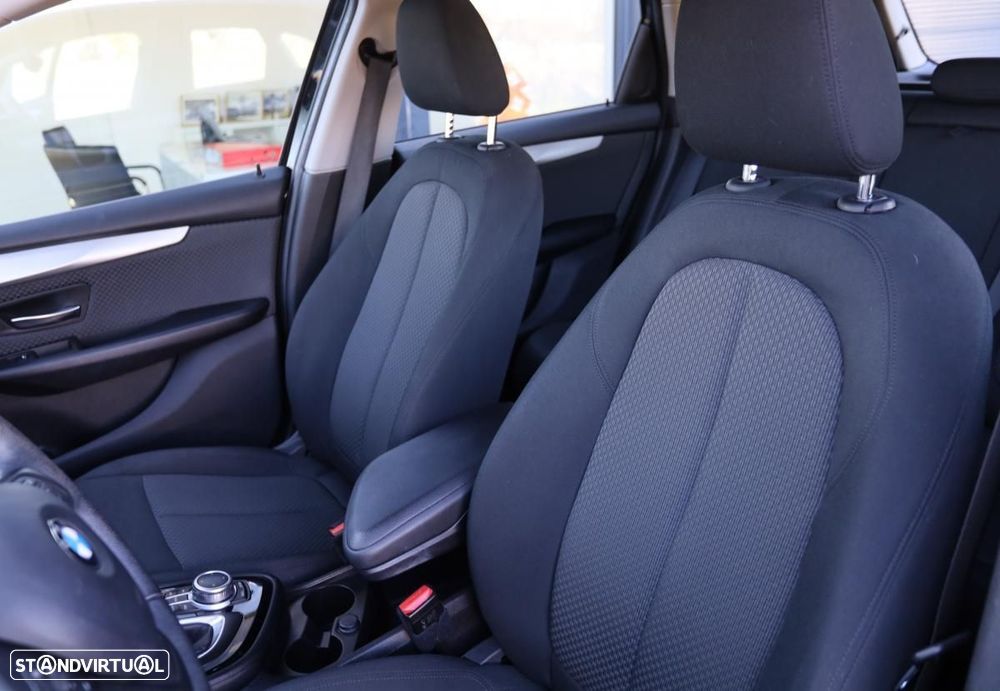 BMW 216 Active Tourer d Advantage Auto - 8