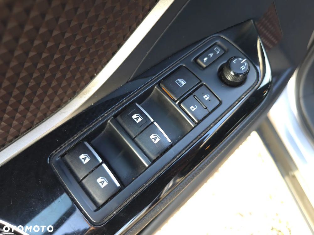 Toyota C-HR 1.8 Hybrid Prestige - 19