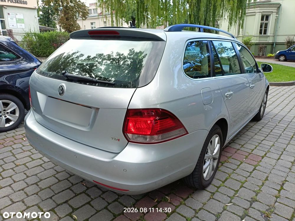 Volkswagen Golf 1.6 TDI Comfortline - 8