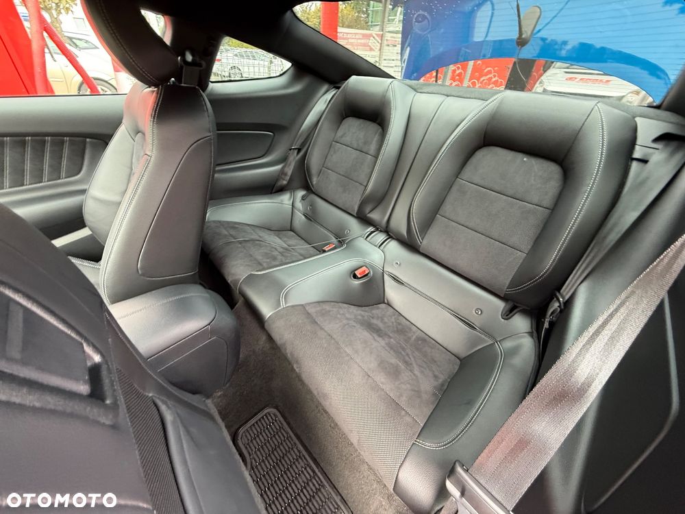 Ford Mustang 5.0 V8 GT - 14