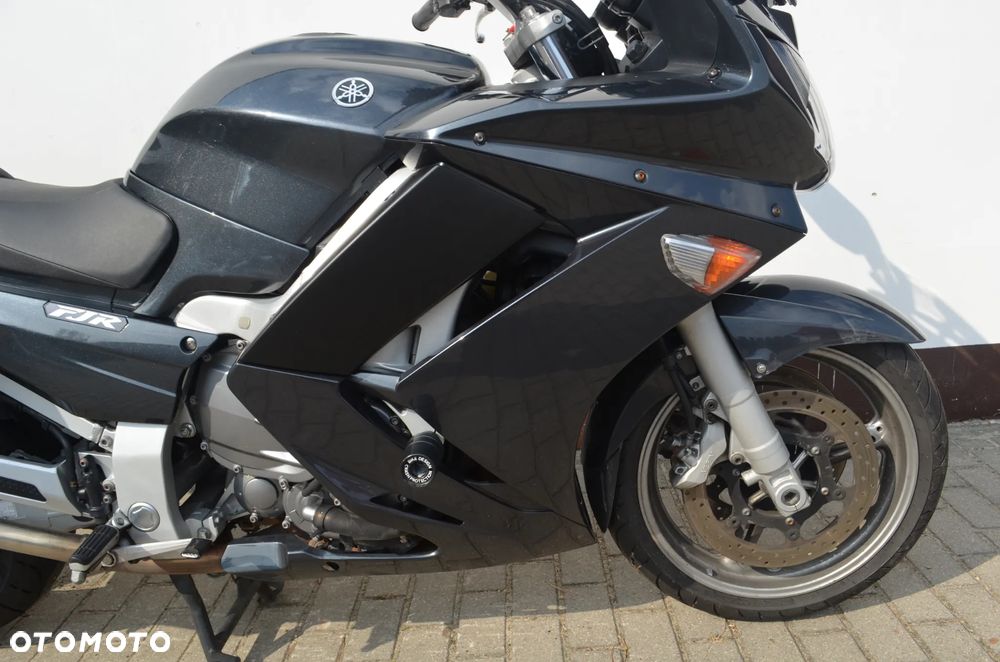 Yamaha FJR - 15