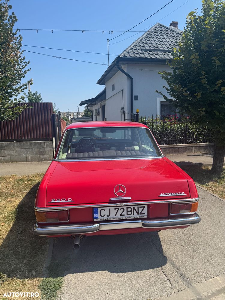 Mercedes-Benz W114 - 14