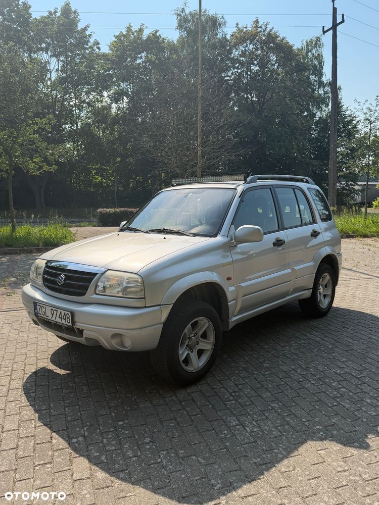Suzuki Grand Vitara 2.0 - 1