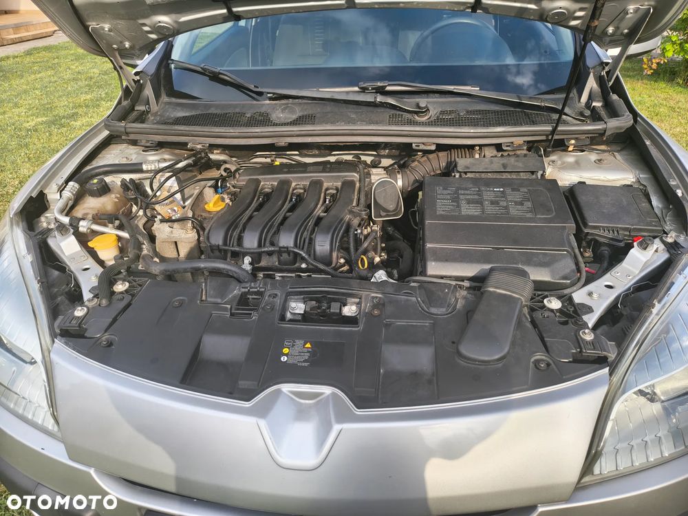 Renault Megane 1.6 16V Expression - 8