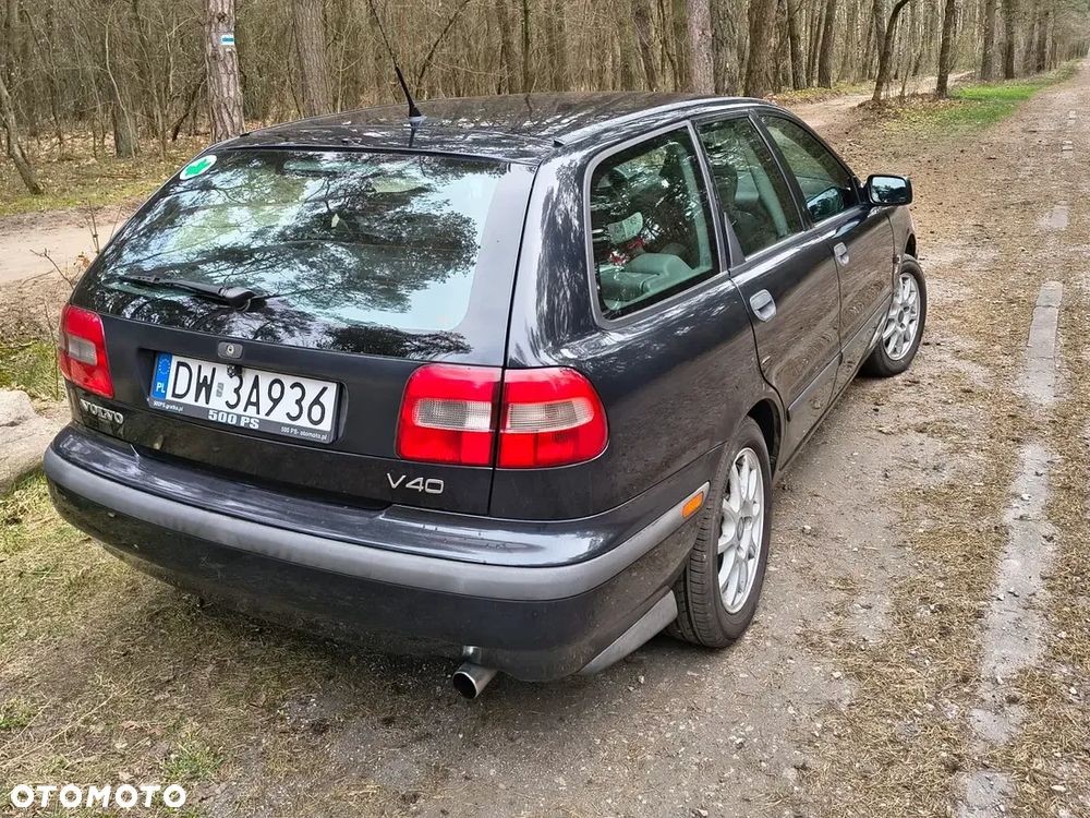 Volvo V40 1.8 - 4