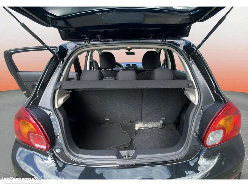 Mitsubishi Space Star - 16