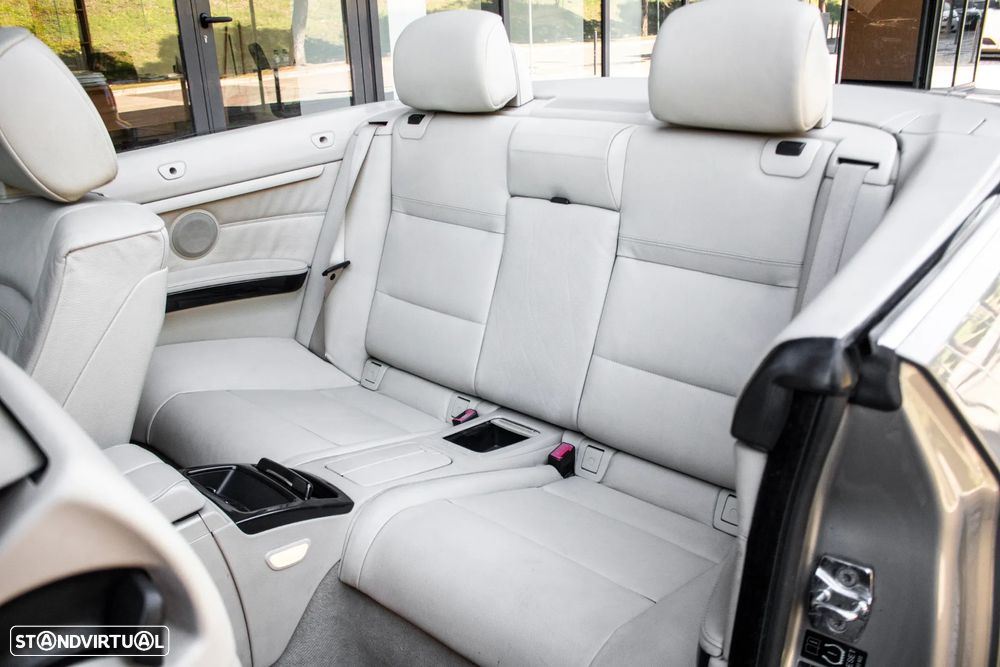 BMW 320 d Cabrio Auto - 30