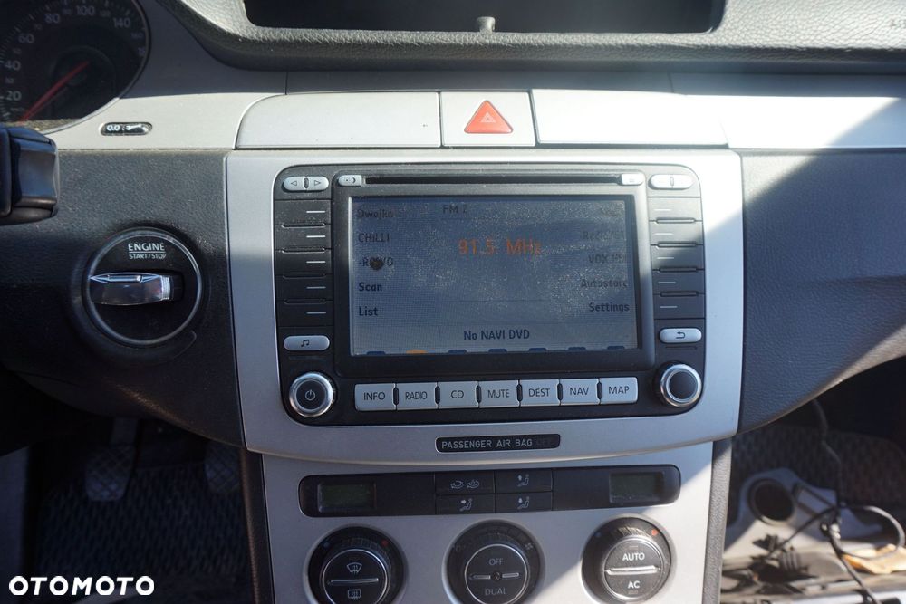 RADIO NAWIGACJA FABRYCZNA PASSAT B6  VOLKSWAGEN 2005-2010 - 1