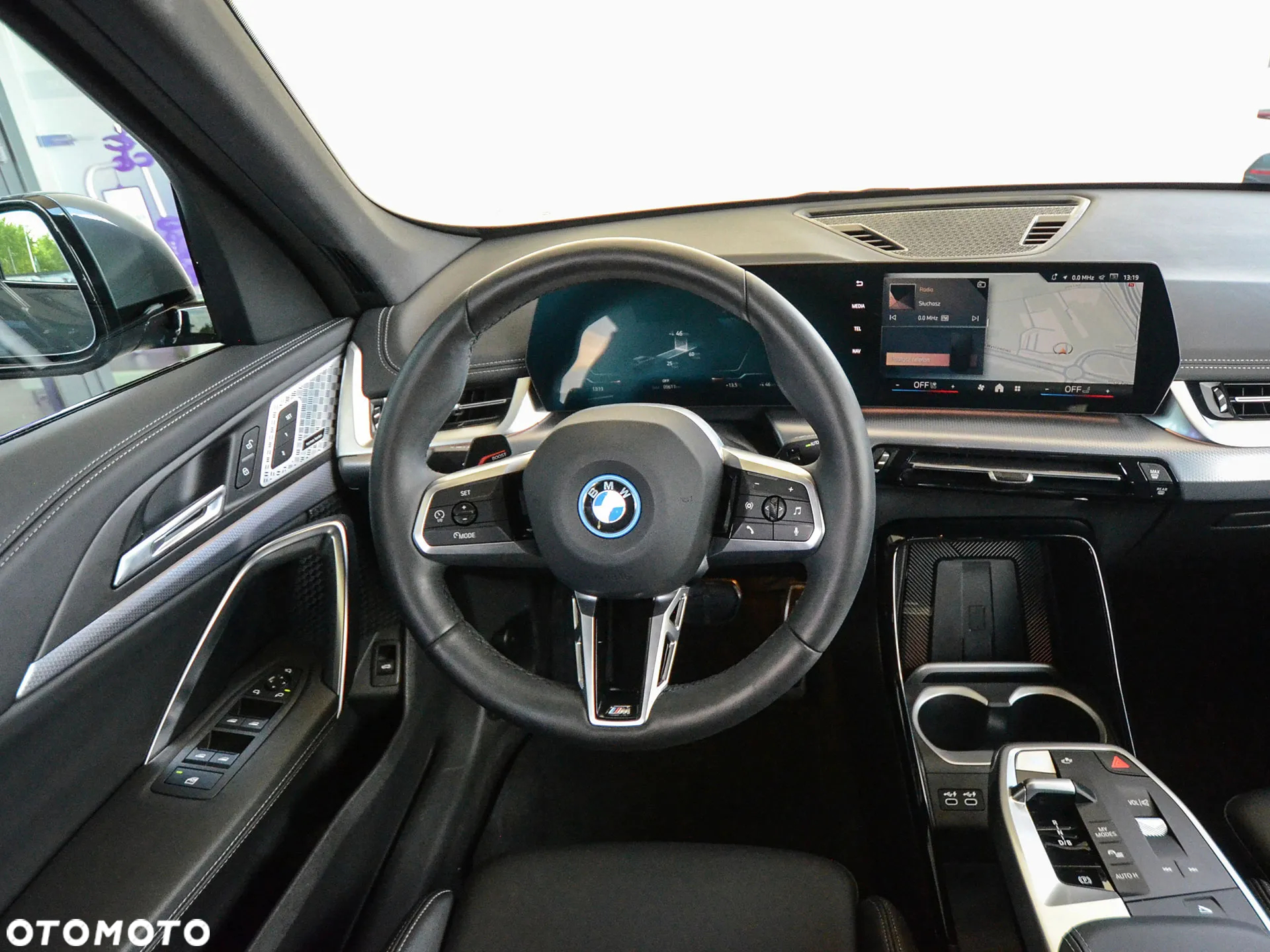 BMW iX1 xDrive30 sport - 34