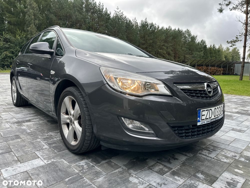Opel Astra 1.4 Turbo Exklusiv - 19
