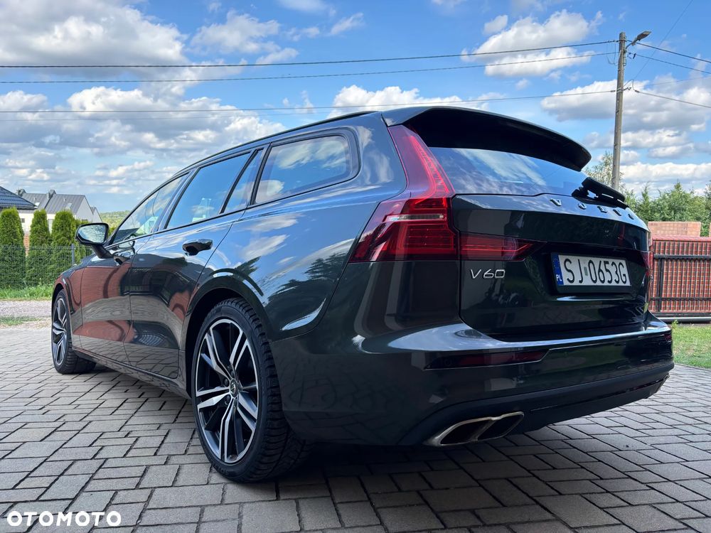 Volvo V60 B3 B DKG Momentum Pro - 16