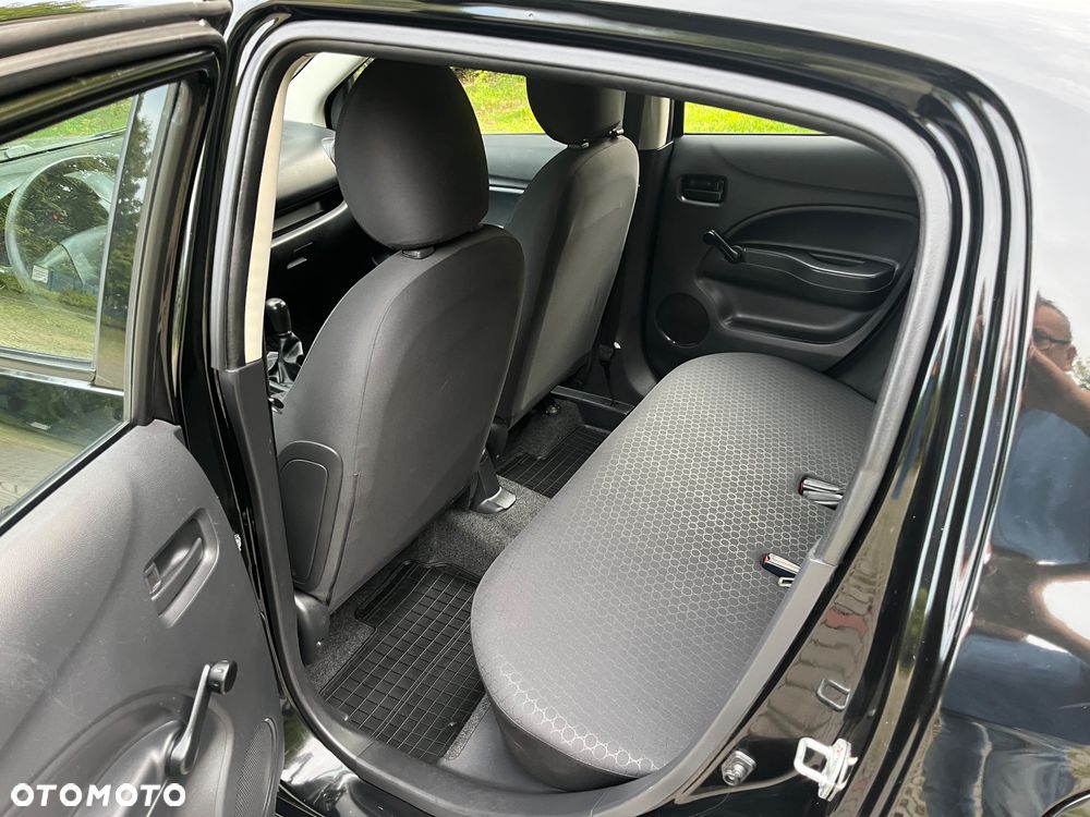 Mitsubishi Space Star - 12