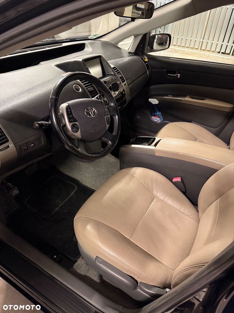 Toyota Prius 1.5 VVT-i Prestige - 7