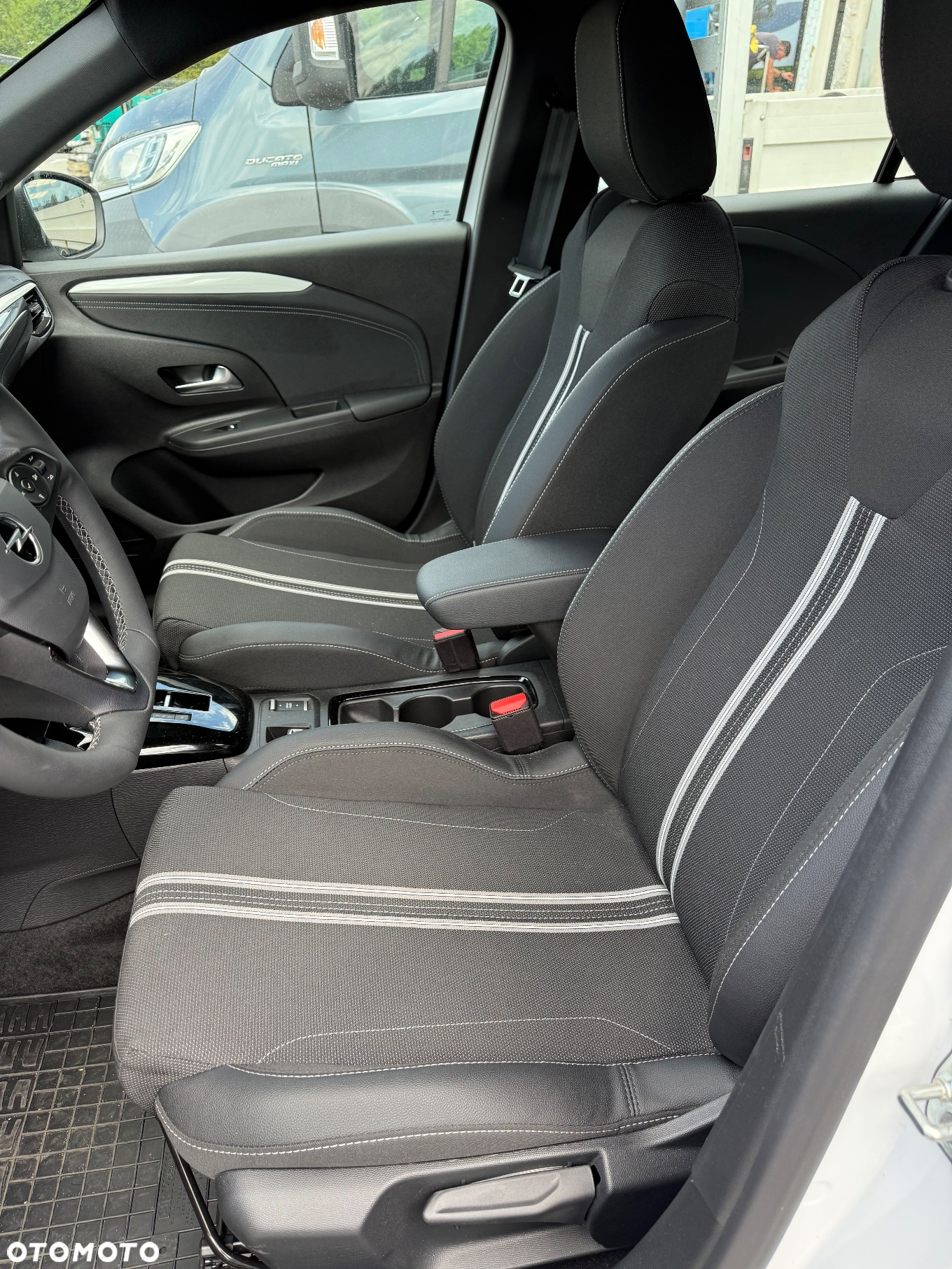Opel Corsa 1.2 GS Line S&S - 10