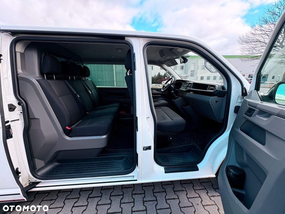 Volkswagen Transporter - 11