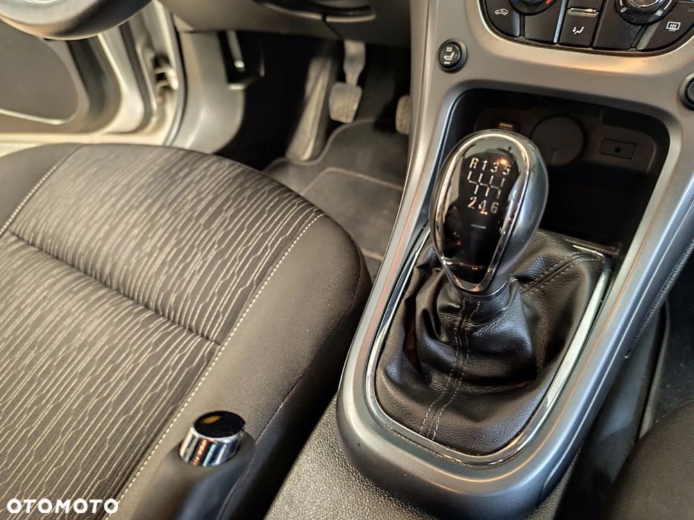 Opel Astra 1.6 CDTI Start/Stop Active - 25