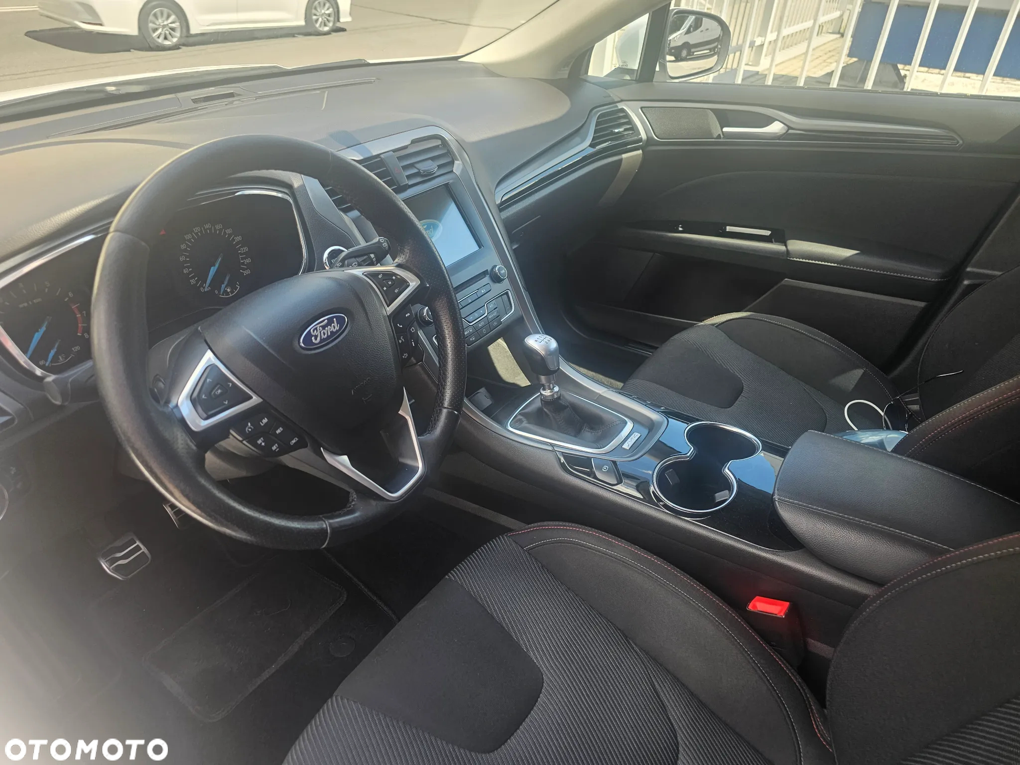 Ford Mondeo 1.5 EcoBoost ST-Line X - 5