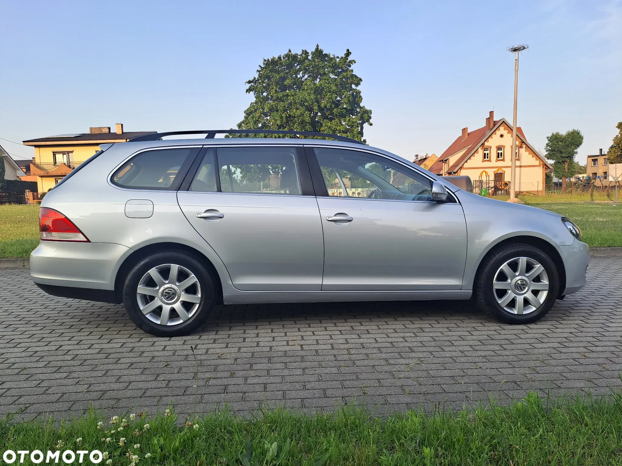 Volkswagen Golf 1.2 TSI BlueMotion Technology Comfortline - 37