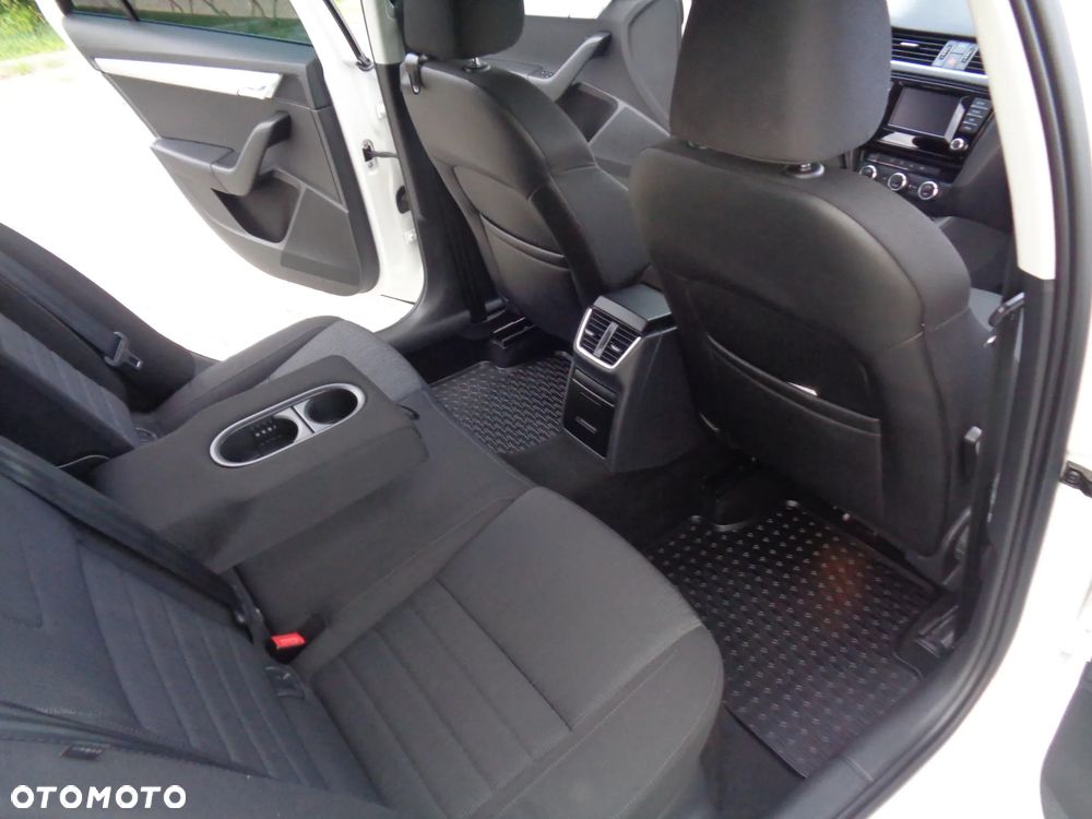 Skoda Octavia 2.0 TDI Ambition - 8