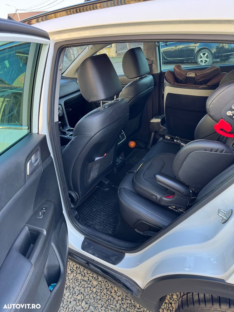 Kia Sportage 1.6 DSL MHEV 7DCT HP 4x4 Style - 8