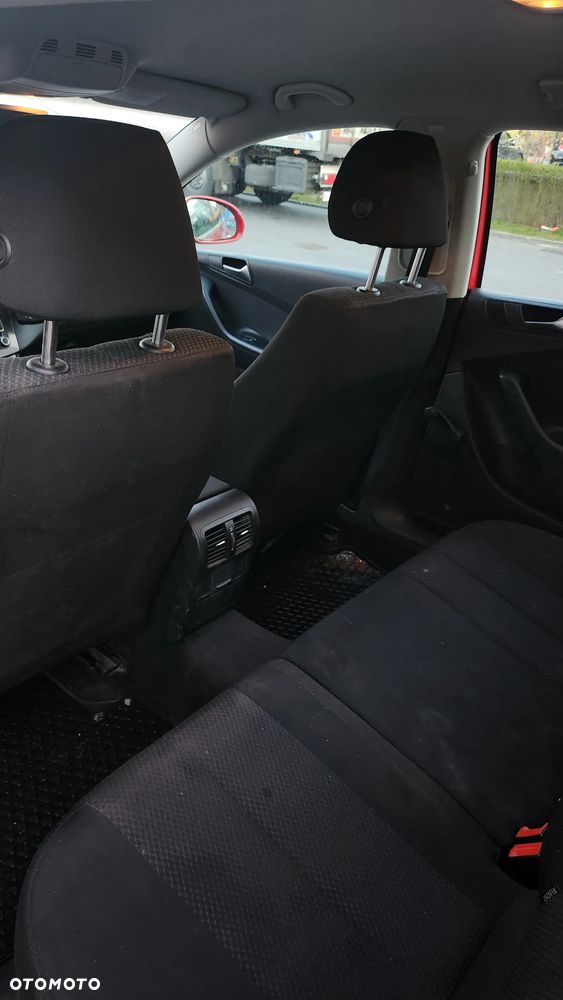 Volkswagen Passat 2.0 TDI DPF Trendline - 15