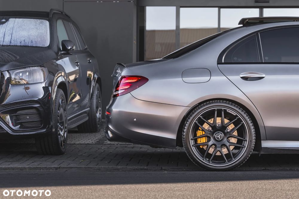 Mercedes-Benz Klasa E - 15