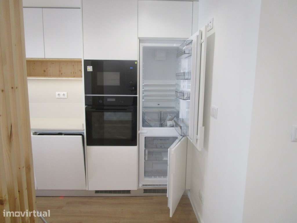 Apartamento T2 perto do Jardim Zoológico em Lisboa - Grande imagem: 3/17