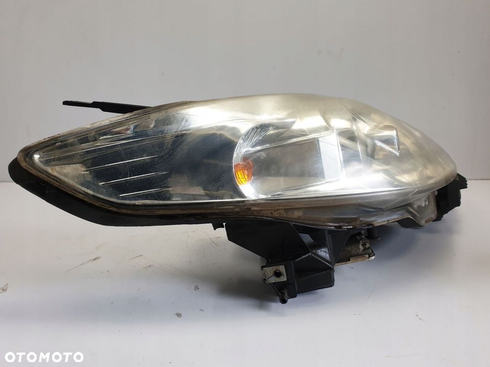 LAMPA PRAWA Mazda 5 XENON PRZEDNIA przód EUROPA - 8