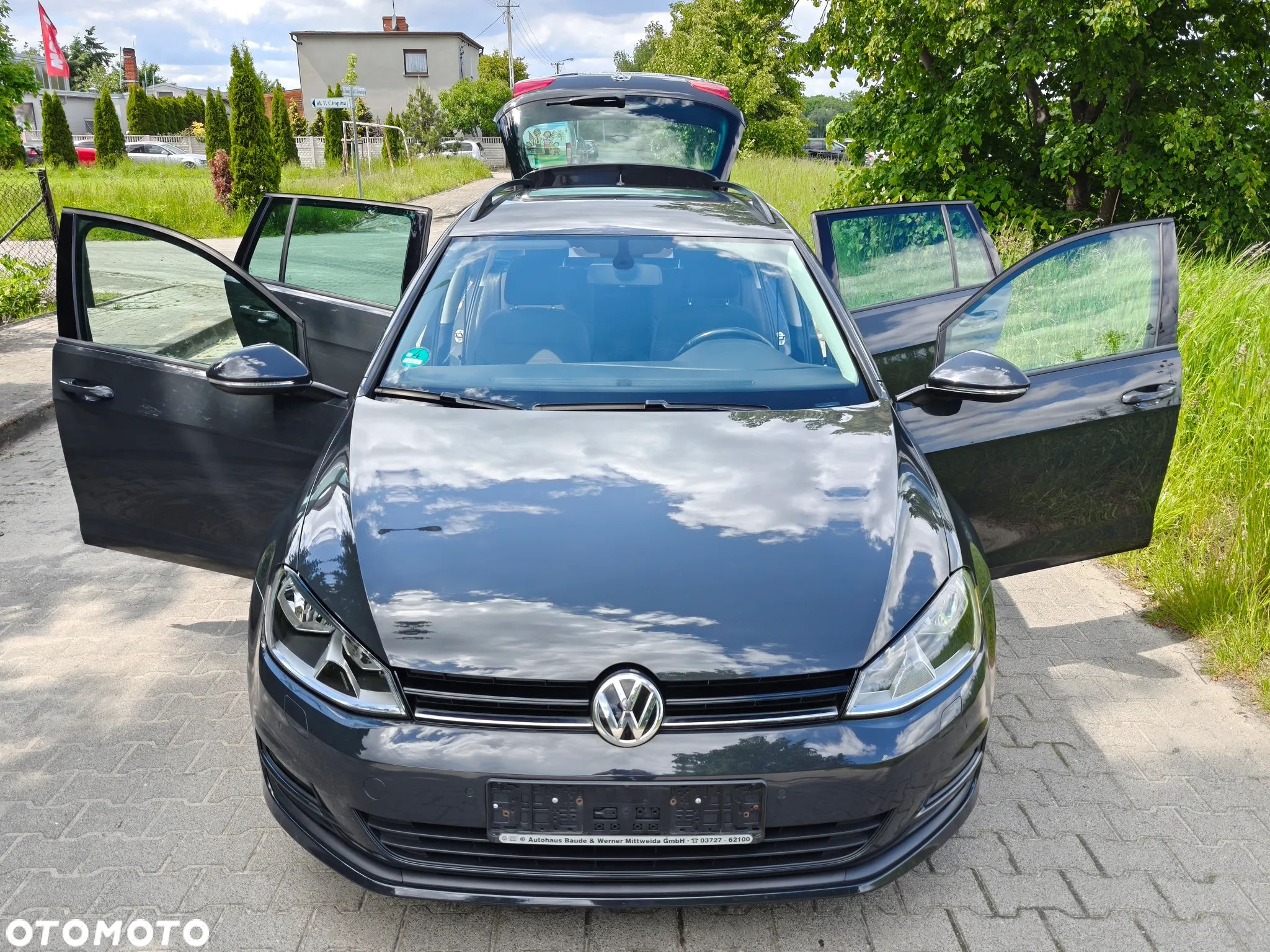 Volkswagen Golf - 24