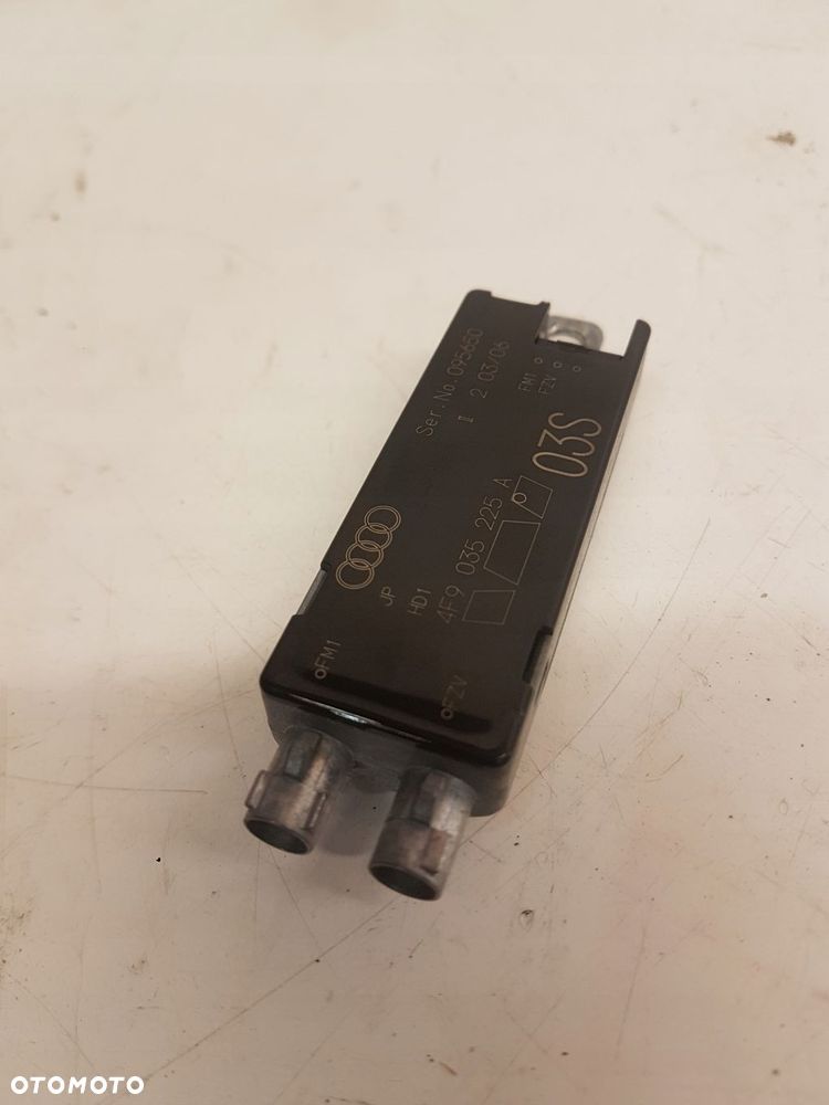 WZMACNIACZ ANTENOWY AUDI A3 A4 A6 4F9035225A - 2