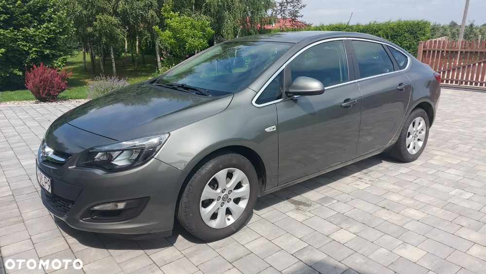 Opel Astra - 2