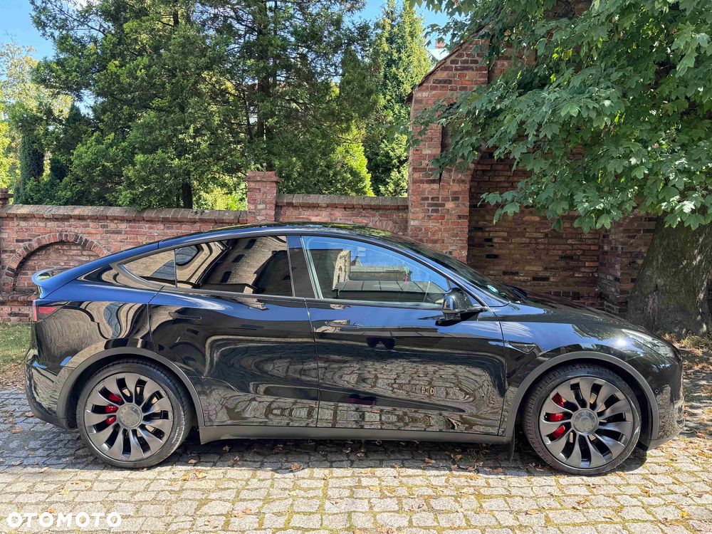 Tesla Y Model Performance Dual Motor AWD - 7