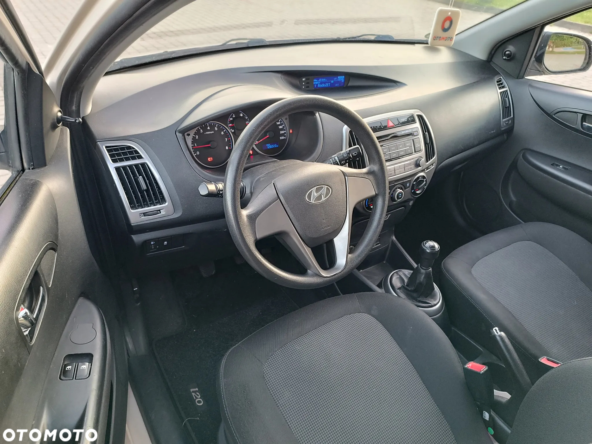 Hyundai i20 1.2 Trend - 12