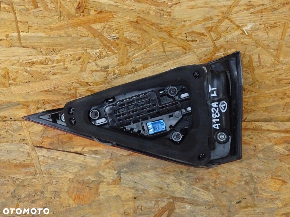AUDI A1 82A 18- LAMPA LED KLAPY BAGAŻNIKA LEWA TYŁ TYLNA 82A945093C - 4