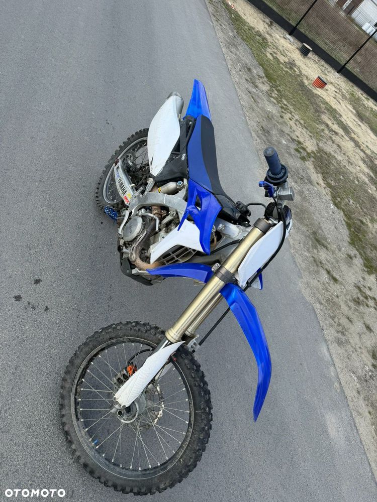 Yamaha YZF - 7