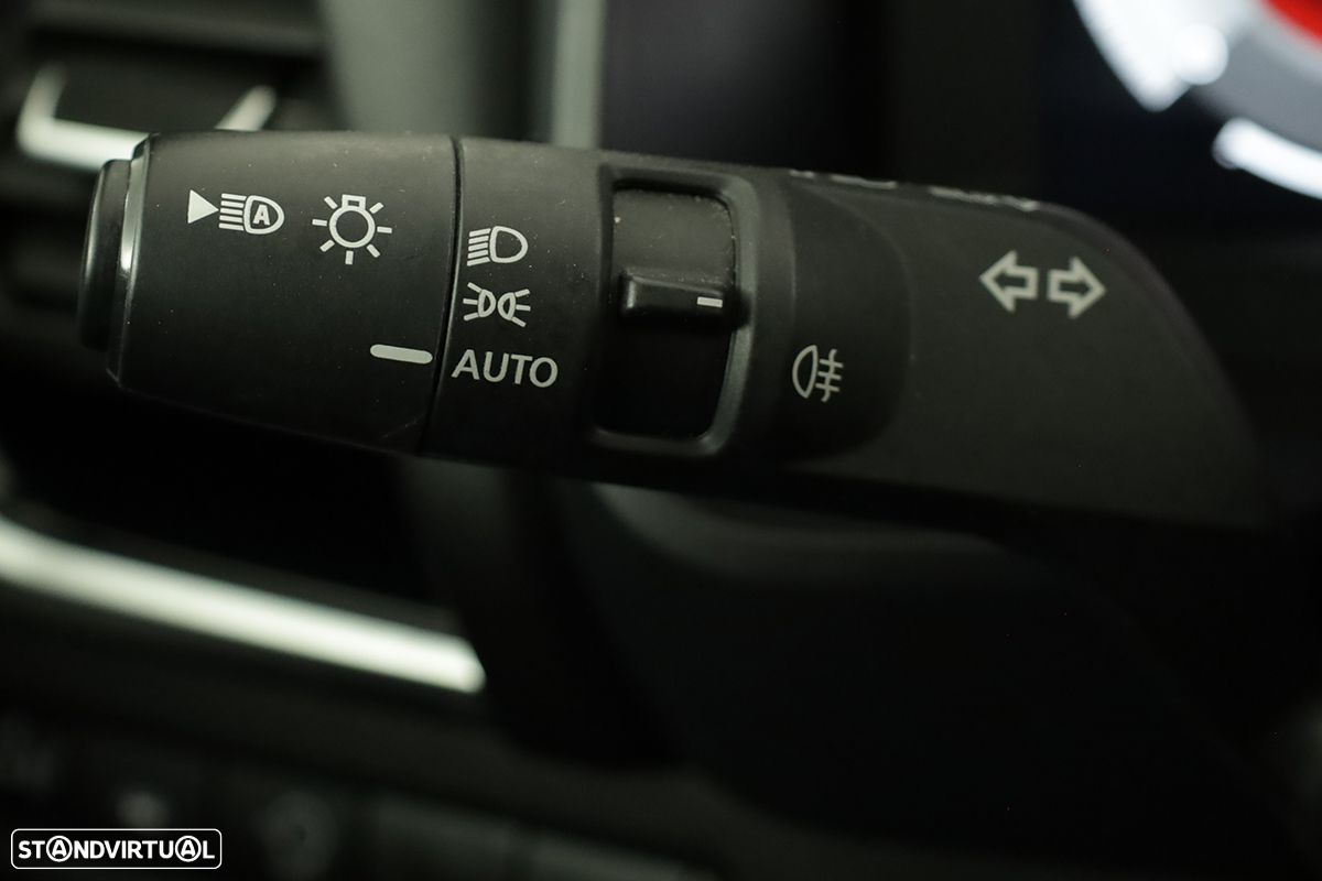 Nissan Qashqai 1.3 DIG-T N-Connecta LED - 17
