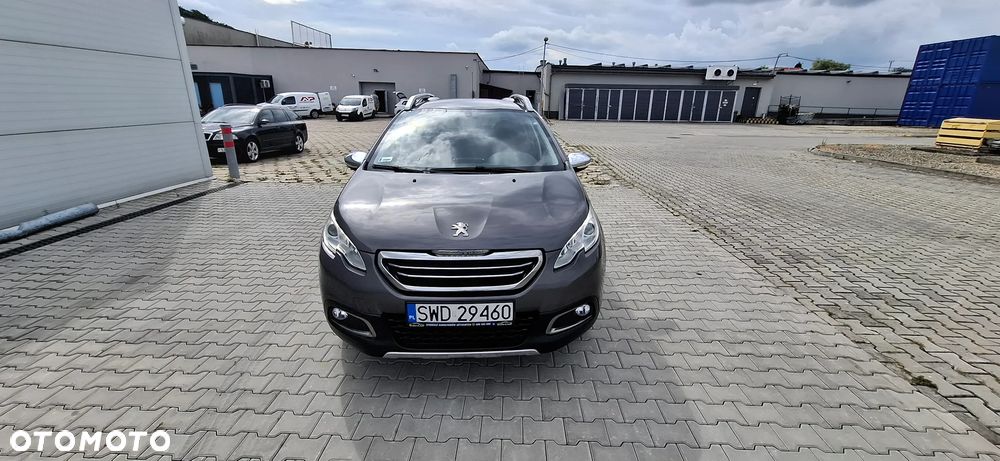 Peugeot 2008 1.2 Pure Tech Style S&S - 16