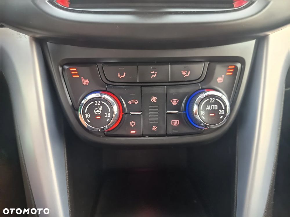 Opel Zafira Tourer 1.4 Turbo Active - 24