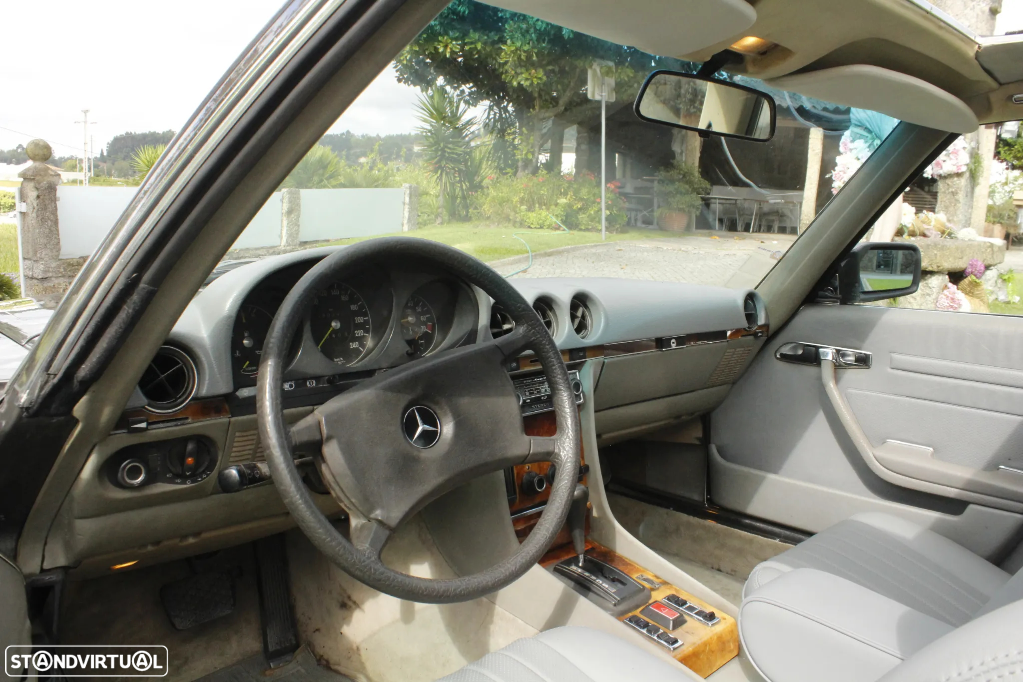 Mercedes-Benz 280 - 13