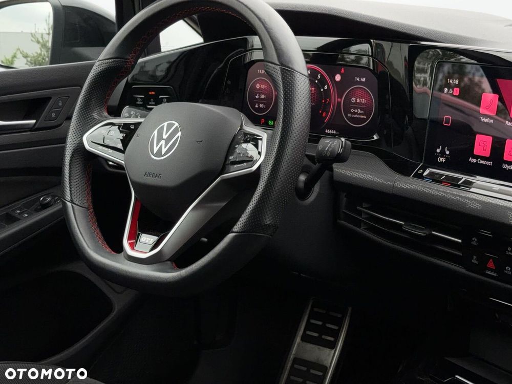 Volkswagen Golf - 17