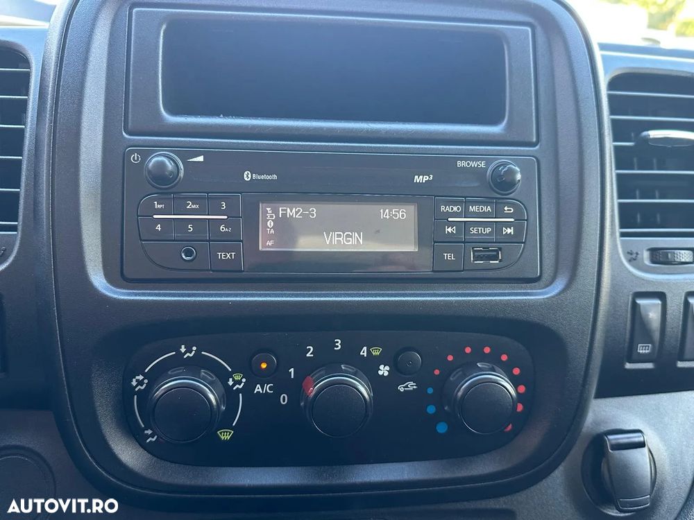 Renault Trafic - 18