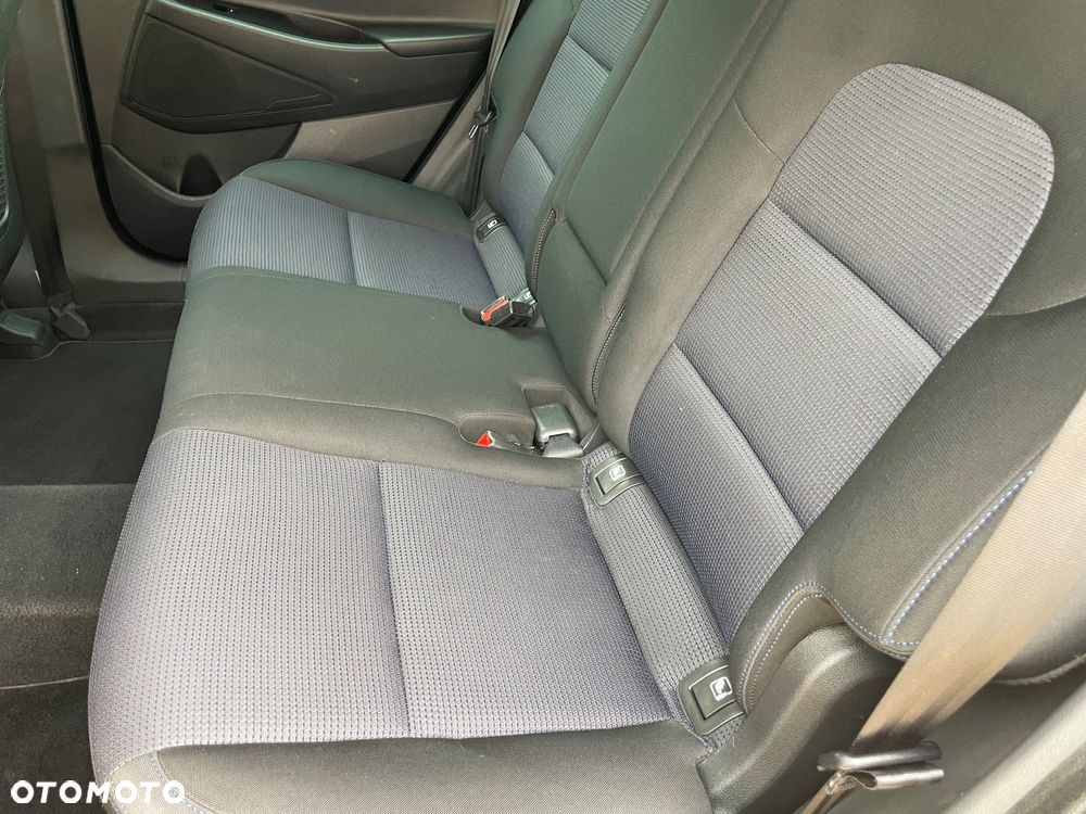 Hyundai Tucson blue 1.6 CRDi 2WD DCT Style - 17