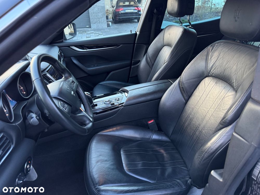 Maserati Levante Q4 - 12