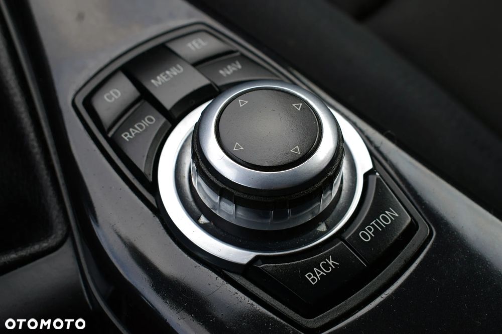 BMW Seria 1 118i Sport Line - 16