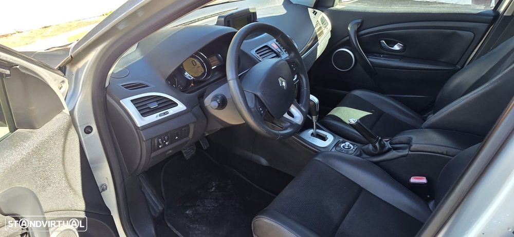 Renault Mégane Sport Tourer 1.5 dCi Dynamique S EDC - 11