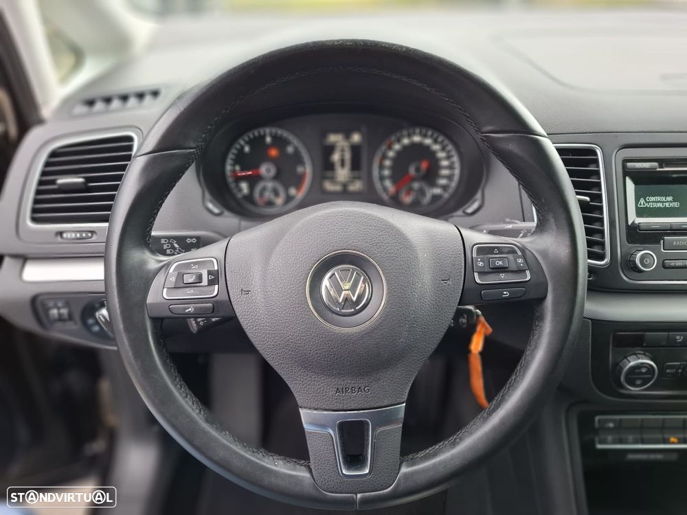 VW Sharan 2.0 TDI Confortline - 17
